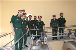 Chính ủy Quân khu kiểm tra tại Kho H8